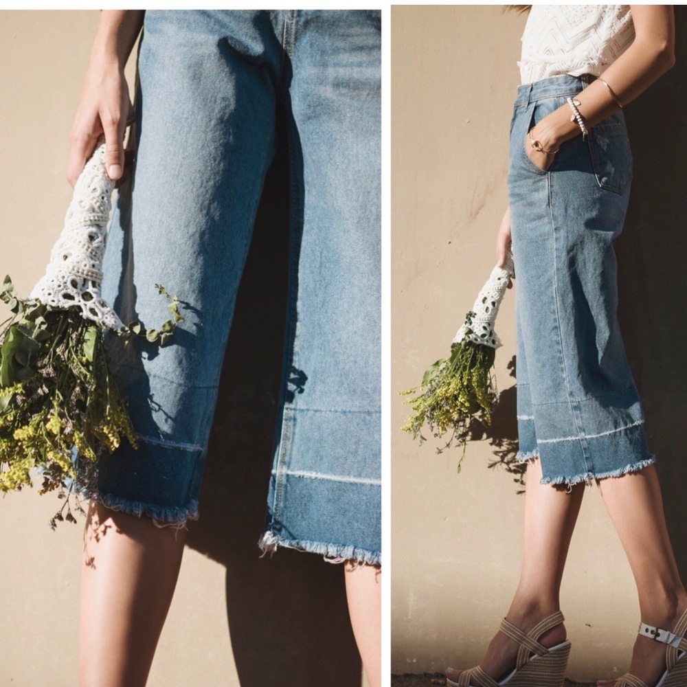 Moon River Midi Length Denim Pants - Picture 2 of 7